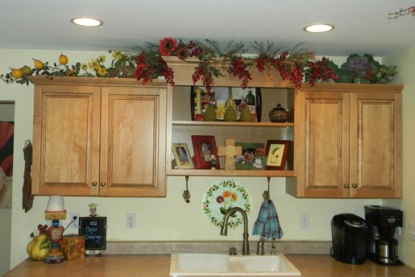 Above kitchen cabinet decor ideas