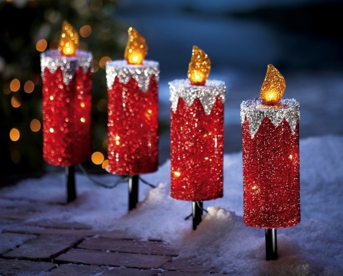 Prelit outdoor christmas decor