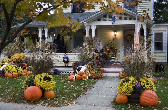 Cheap outdoor halloween decor