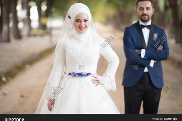 Islamic groom wedding dress