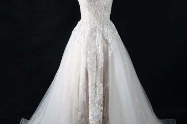 Luxury crystal wedding dress