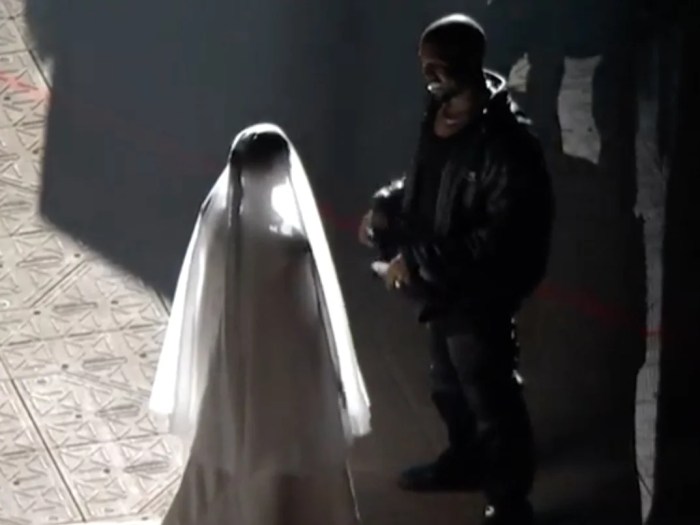 Kim wedding dress kanye